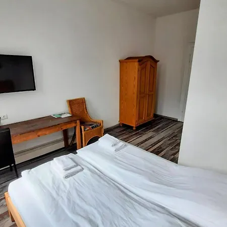 Hotel Am Lindenhof - Self Check-in 2*
