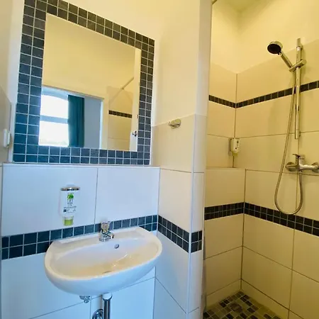 Отель Am Lindenhof - Self Check-in 2*